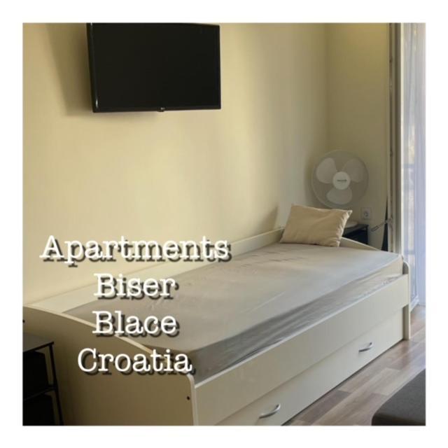 Apartments Biser Blace Extérieur photo
